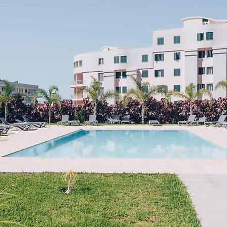 Elephant 2Br Apartment With Terrace, Side Sea View And Pool Access Funchal  Eksteriør bilde