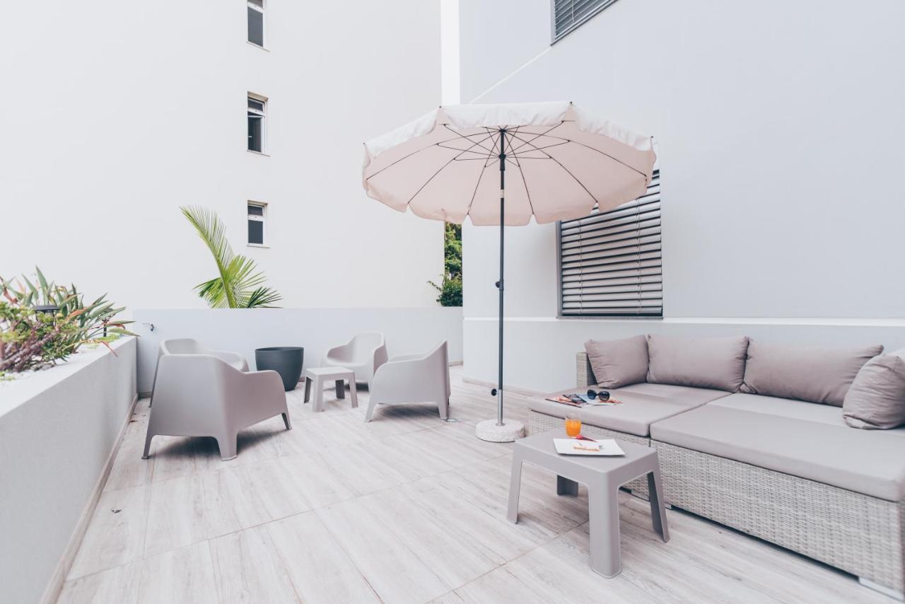Elephant 2Br Apartment With Terrace, Side Sea View And Pool Access Funchal  Eksteriør bilde