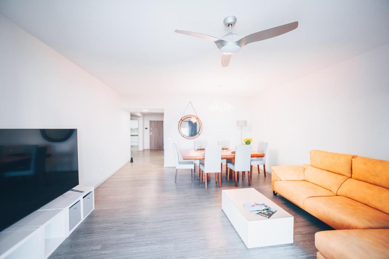 Elephant 2Br Apartment With Terrace, Side Sea View And Pool Access Funchal  Eksteriør bilde